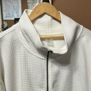 CALIA by Carrie Underwood White Textured Jacket